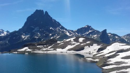 lac-pyrenees-vallee-ossau