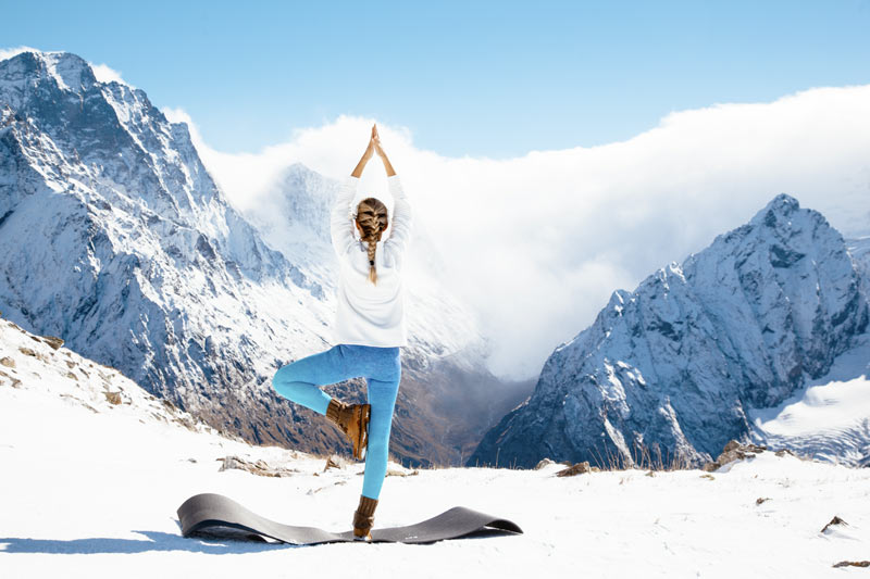 pratiquant yoga activitees place de marche npy