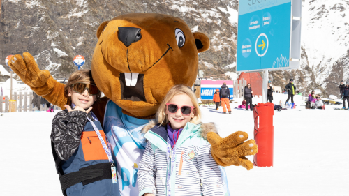 enfant-ski-mascotte