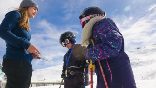 accessoires-equiper-enfant-ski